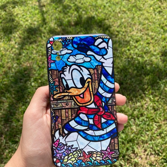 Donald Duck Disney iPhone Case - Picture 7 of 13